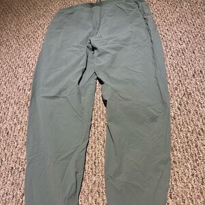 Lululemon men’s yoga pant size L